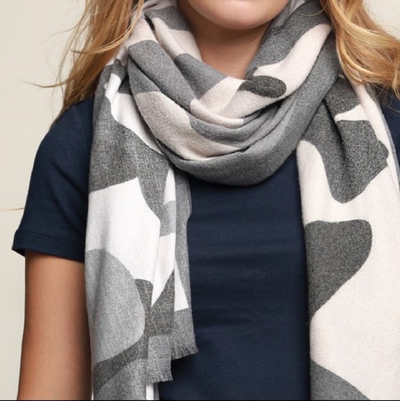 Gray Camo Print Woven Scarf - Picture 2 of 6